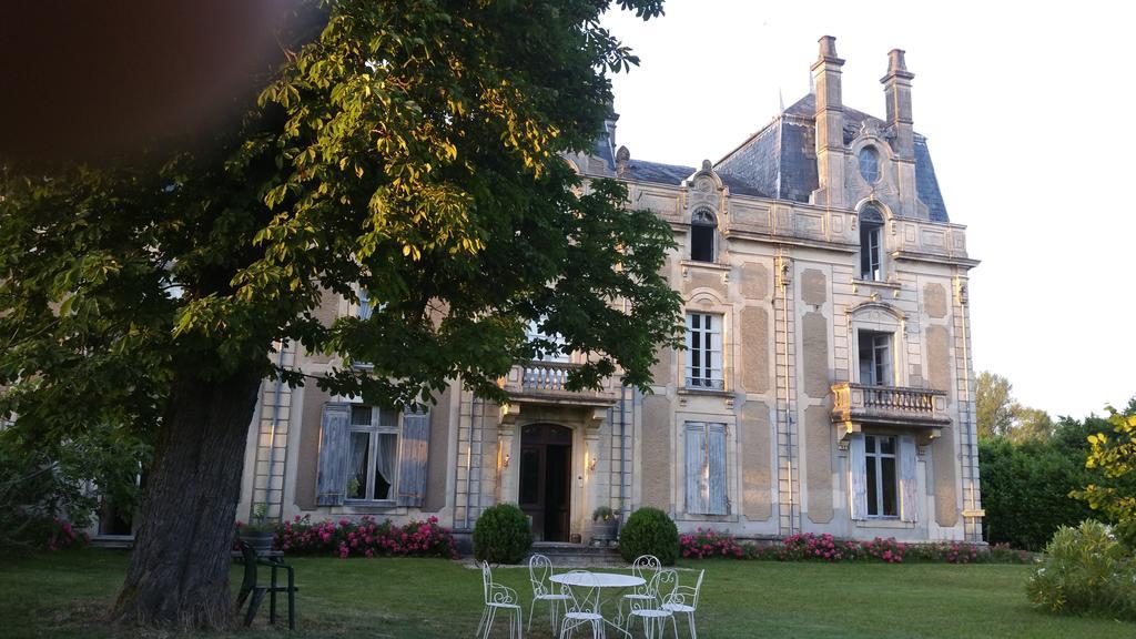 Chambres & Studios Chateau Saint Vincent Базас Экстерьер фото