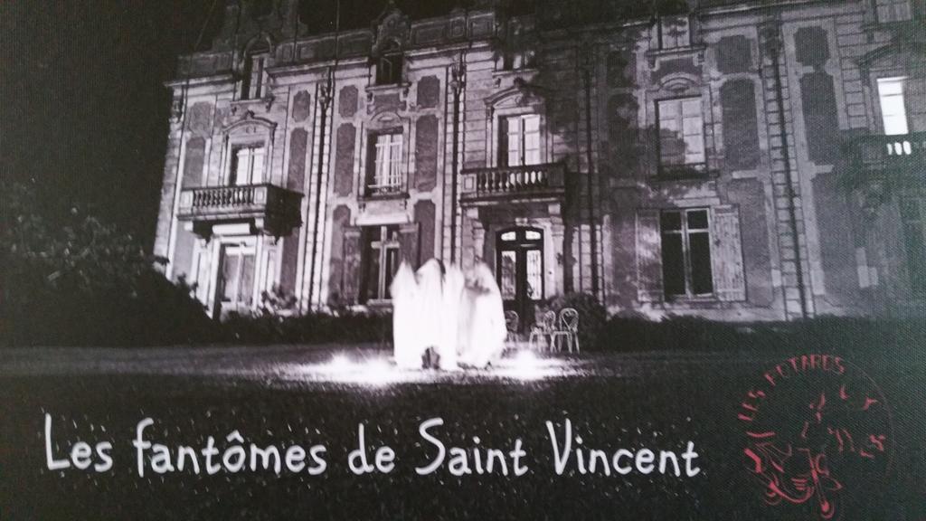 Chambres & Studios Chateau Saint Vincent Базас Экстерьер фото